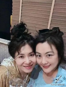 ​李健的神仙妻子，终于露面了