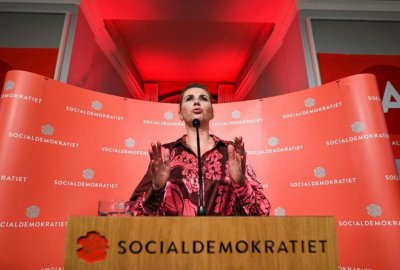 ​突发！丹麦首相向女王提交辞呈，解散政府