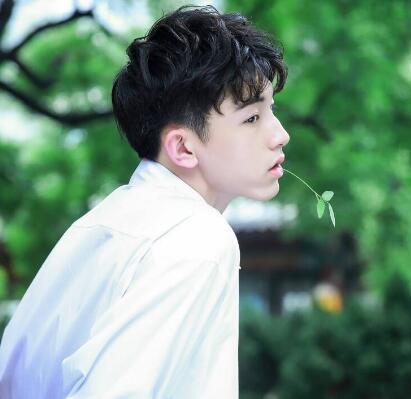 郭俊辰原名是谁