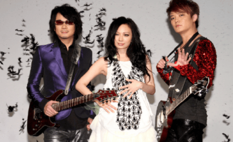 阿沁控诉詹雯婷骗法官 表示对詹雯婷私下录音失望