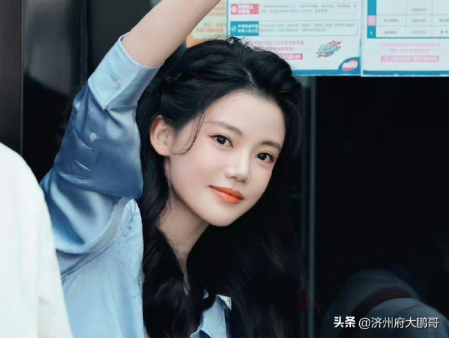 秦霄贤孙珍妮合照 这对也是可以磕的吗？ 