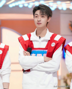 ​秦霄贤孙珍妮合照 这对也是可以磕的吗？