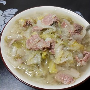 ​炖驴肉的家常做法分享给你，美味过瘾，一起痛快淋漓地大吃一通