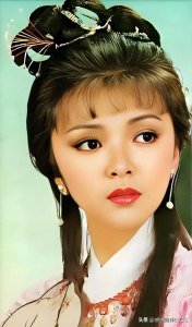 ​陈玉莲饰演的小龙女堪称经典之作，她所演绎的小龙女有种天然的美