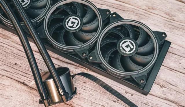 风冷和水冷哪个好(风冷和水冷的区别)