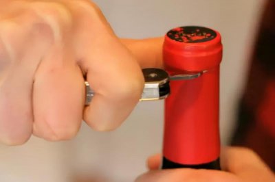 ​凯撒之手红酒多少钱一瓶（凯撒干红葡萄酒最新报价）