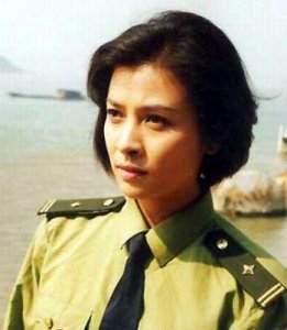 ​《永不瞑目》苏瑾：当红时结婚生一子，事业重要，家庭幸福更重要