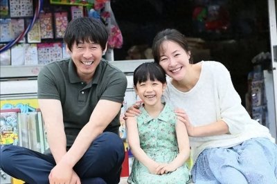 ​《素媛》：人性与兽欲的剑拔弩张，给8岁女孩带来的是终身残疾