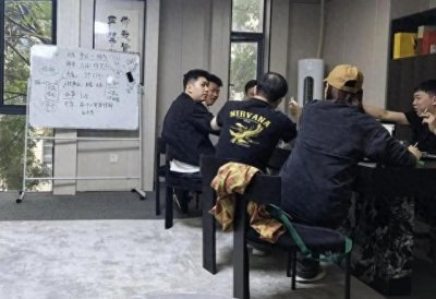 ​《变形计》中的王境泽靠“真香定律”年入百万