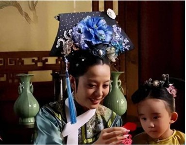 ​《甄嬛传》中的敬妃：宫斗高手的隐忍与智慧