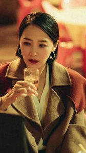 ​《狂飙》中的曲栅栅，曾宽恕丈夫黄海波，靠自己的收入养活了全家