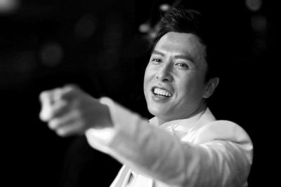 ​万绮雯当年非甄子丹不嫁，心甘情愿当小三，为何两人还是分手了？