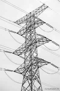 ​在电网建设中，电力铁塔有哪些分类？电力金具厂家告诉你