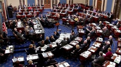 ​在美共的眼里，我们才是灯塔国