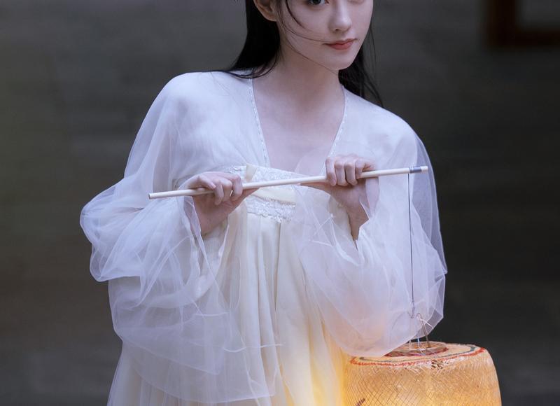 女朋友心情不好怎么逗她开心 怎么样才能哄女朋友开心