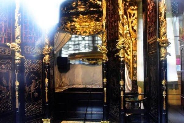 曾经是恶霸地主的庄园，超乎想象的奢华，如今更是逆天了