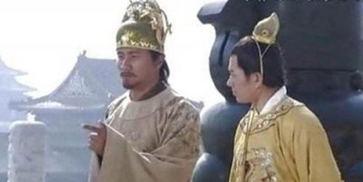 ​朱元璋为什么把皇位传给了孙子