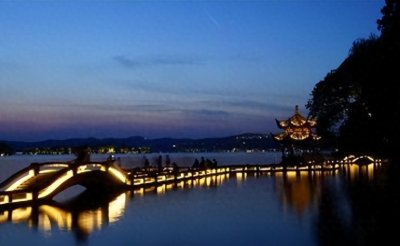 ​宋朝都城临安,元朝都城大都,如今这两大历史名城分别在什么地方?