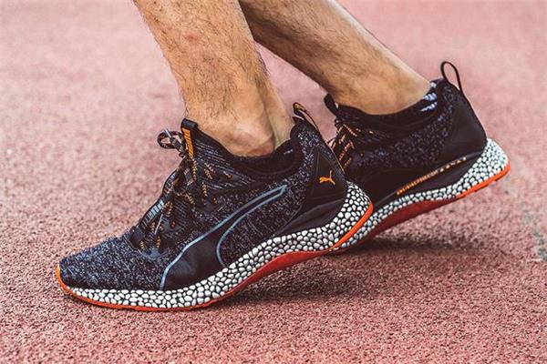 彪马hybrid和阿迪达斯boost哪个好 顶级缓震科技