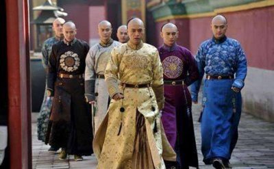 ​雍正皇帝的兄弟结局如何，雍正是否弑兄杀弟?