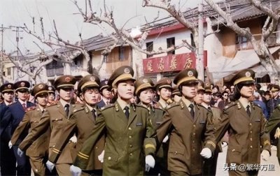 ​80年代，基层的公安干警们，为何在使用盒子炮手枪？