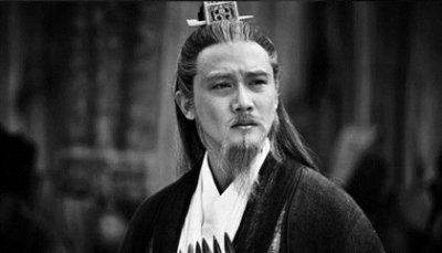 ​诸葛亮自贬三级还是蜀汉最大的官