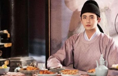 ​宋哲宗简介：北宋第七位皇帝，23岁早逝无子嗣留下