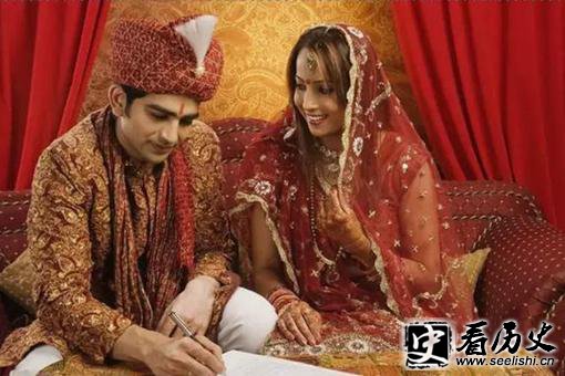 为什么印度男人都要在头上包个头巾呢?天气再热也要包