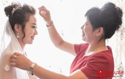 ​灰不打墙闺女不能养她娘什么意思解释