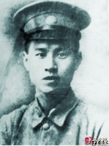 ​黄埔军校第一学霸是谁 智慧与颜值担当