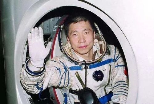 神七的航天员都有谁啊