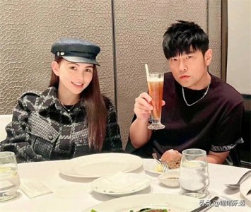 ​周杰伦和昆凌跨年龄的婚姻也是如此恩爱