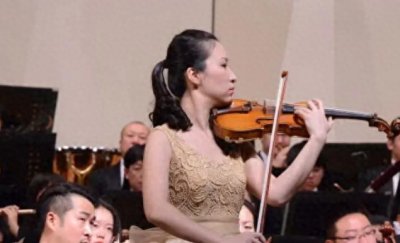 ​令人悲痛！38岁艺术家跳楼身亡，年轻貌美却饱受抑郁症折磨