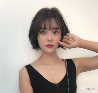 ​最清纯的发型“初恋头”，给人的感觉就像是初恋一样