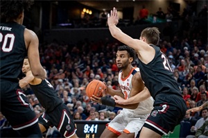 NBA选秀的基地,美国大学生协会NCAA篮球联赛