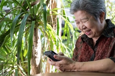 ​刷钱app：你不屑的一毛两毛，却是农村老人争抢的对象