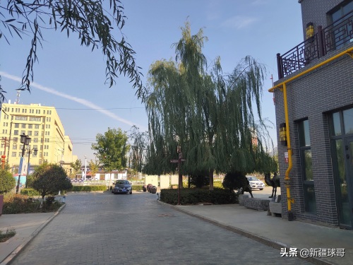 乌鲁木齐的后花园太多了,昌吉州阜康市算一个,带你看看碧琳城