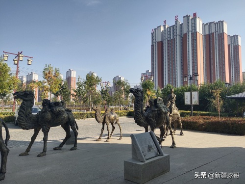 乌鲁木齐的后花园太多了,昌吉州阜康市算一个,带你看看碧琳城