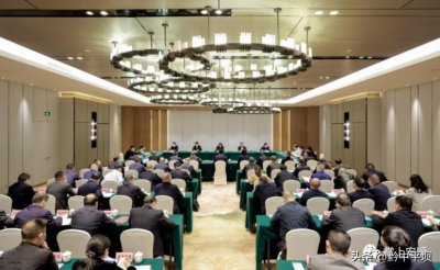 ​李飞跃率省第四检查组到安顺市检查指导安全稳定工作