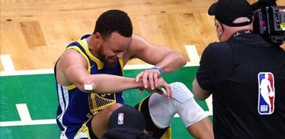 ​勇士队失绝杀 被雷霆队加时逆转