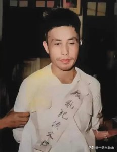 ​这是1958年，革命烈士侯文理被执行死刑前，留下的一张珍贵照片。