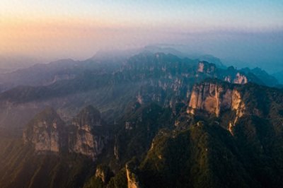 ​光武帝刘秀：东汉的开创者与历史门弄潮儿