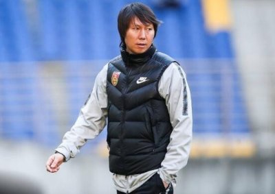 ​恒大争议球员入选！国足新队长人选出炉，蒿俊闵领三大80后扛大旗