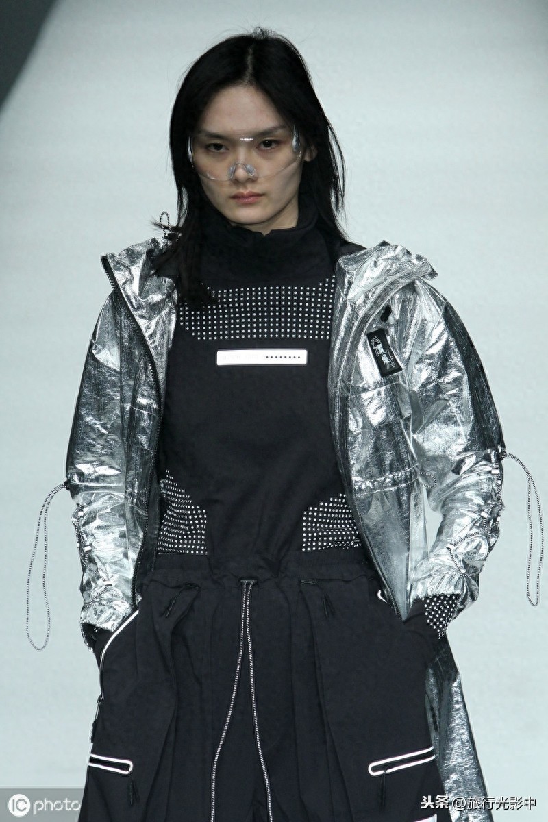 北京，模特展示乔丹新款运动装