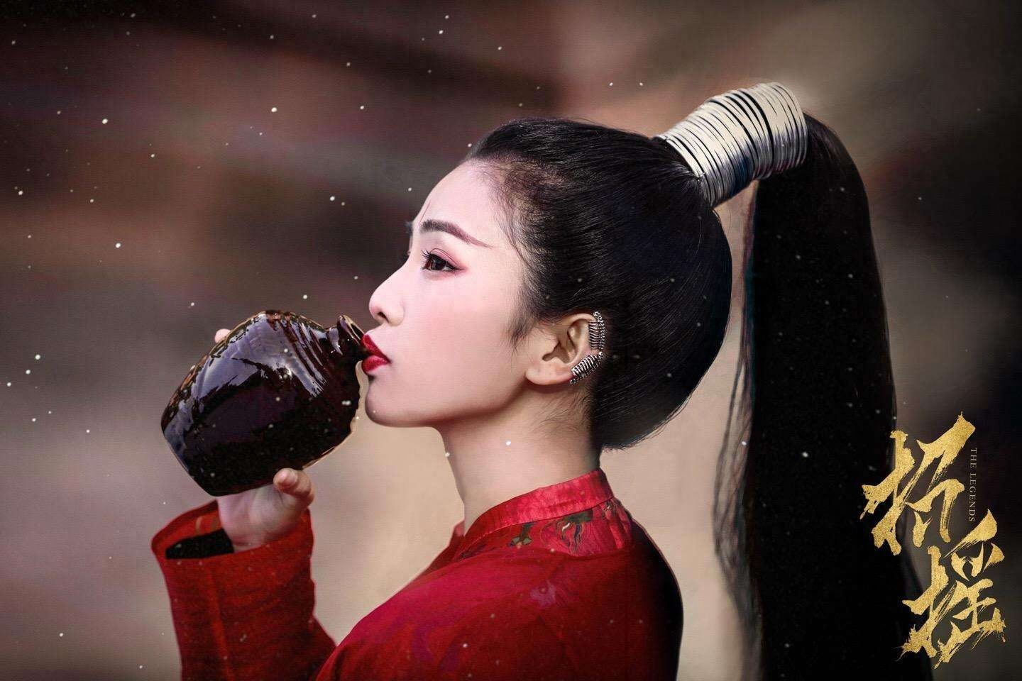 白鹿《招摇》路招摇造型，霸道无比，你被惊艳没？