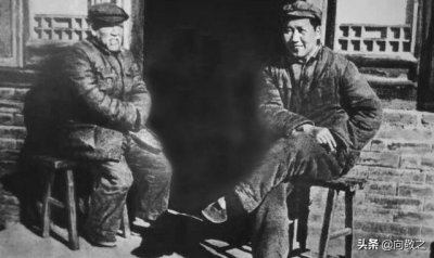 ​共和国首任内务部长，不爱晚清秀才之名，曾想商学救国