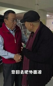 ​杨议去北京看二哥，侯耀华感慨：渡尽劫波兄弟在，相逢一笑泯恩仇