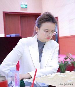 ​象棋历史最伟大女子棋手 九次获个人赛冠军 唯一可能打破胡荣华纪录
